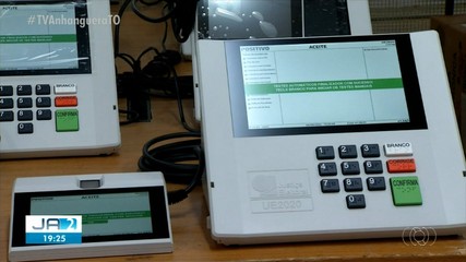 Eleitor enfrenta fila na reta final para ficar em dia com a justiça eleitoral